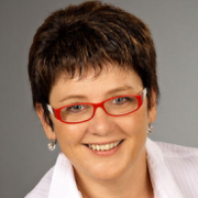 Mag.a Sabine Hofer-Freundorfer